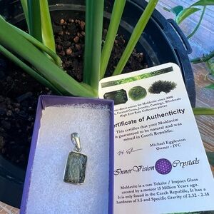 Moldavite Pendant NEW with certificate of authenticity